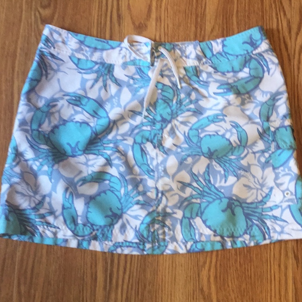 Vineyard vines crab print skirt.